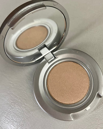 Browtopia® Brow & More Highlighter